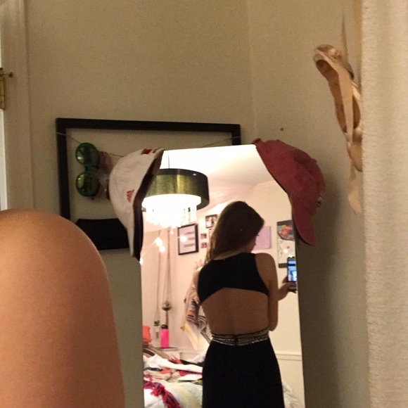 Prom dress - Picture 2 of 5